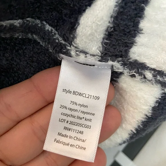 Women’s Barefoot Dreams Long Cardigan, size M, Cozy Lite Chic Material, Leisure - Picture 6 of 6